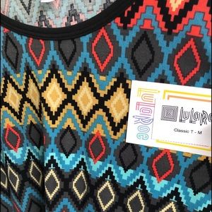 LULAROE UNICORN AZTEC CLASSIC T MEDIUM
